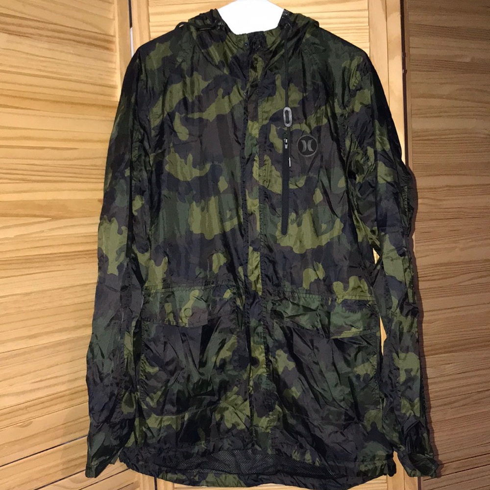MENS MEDIUM Hurley rain jacket